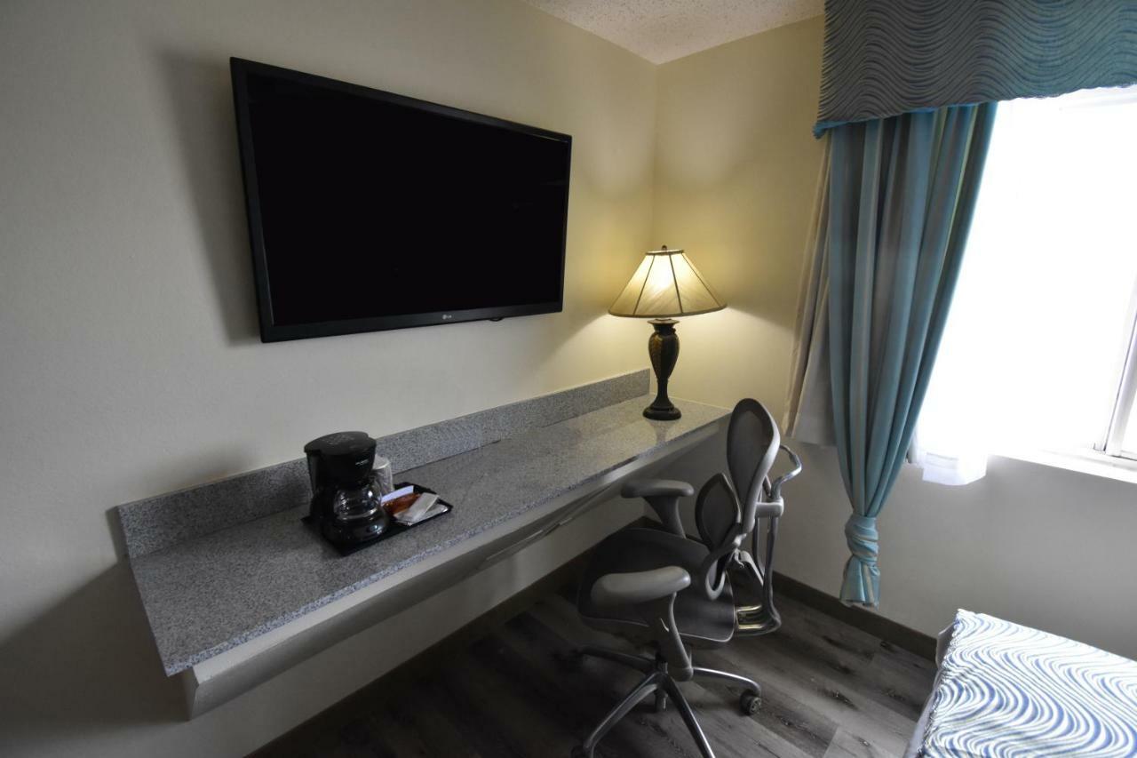 Hotel Super 8 By Wyndham Irving Dfw Airport/South Exterior foto